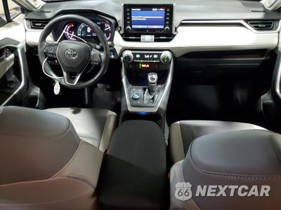 Zdjęcie 8 z 16 samochodu: 2020 TOYOTA RAV4 LIMITED VIN:JTMN1RFV4LJ035021 - miniatura