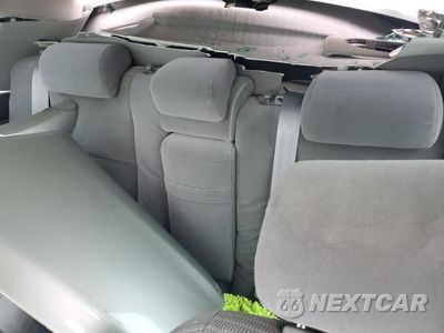 Zdjęcie 10 z 12 samochodu: 2006 TOYOTA CAMRY LE VIN:4T1BE32K26U683956 - miniatura