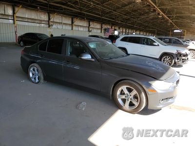 Czwarte zdjęcie samochodu z boku: 2012 BMW 328 I SULEV VIN:WBA3C1C56CF433113 - miniatura