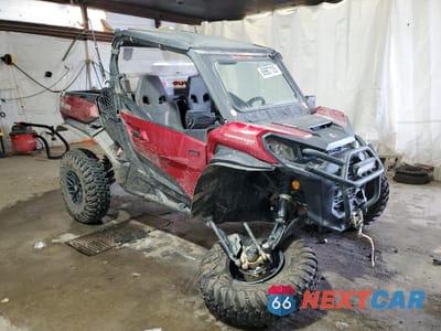 2024 CAN-AM COMMANDER XT 1000R 3JBAKAX45RE001911 - główne zdjęcie licytacji z USA - miniatura