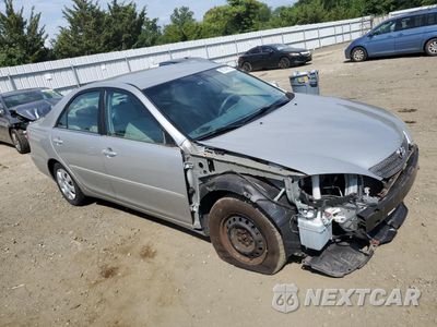 Czwarte zdjęcie samochodu z boku: 2004 TOYOTA CAMRY LE VIN:4T1BE32K24U836333 - miniatura
