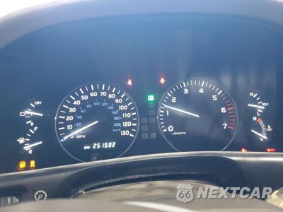 Zdjęcie 9 z 13 samochodu: 2003 LEXUS LX 470 VIN:JTJHT00W133528189 - miniatura