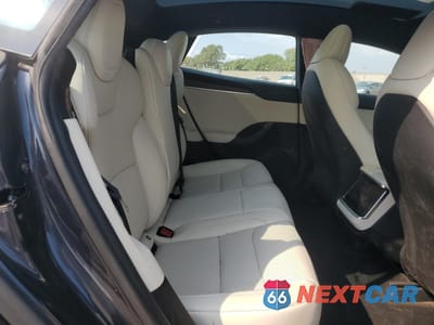 Zdjęcie 10 z 14 samochodu: 2023 TESLA MODEL S VIN:5YJSA1E51PF529257 - miniatura