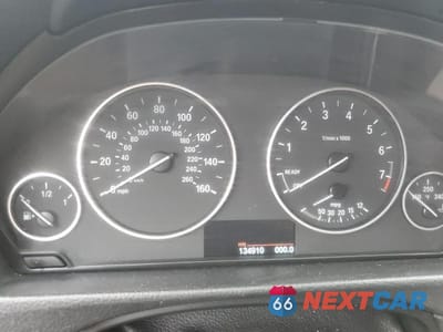 Zdjęcie 9 z 12 samochodu: 2013 BMW 328 I VIN:WBA3A5C50DJ462103 - miniatura