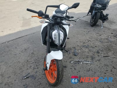 Drugie zdjęcie samochodu z przodu: 2018 KTM 390 DUKE VIN:MD2JPJ405JC253289 - miniatura