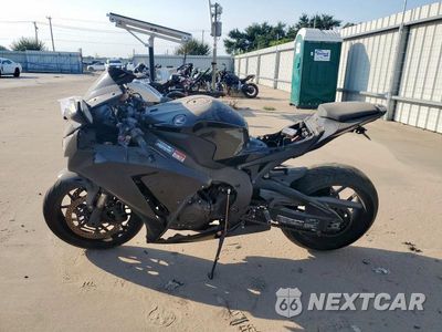 Trzecie zdjęcie samochodu z tyłu: 2014 HONDA CBR1000 RR VIN:JH2SC5902EK600165 - miniatura