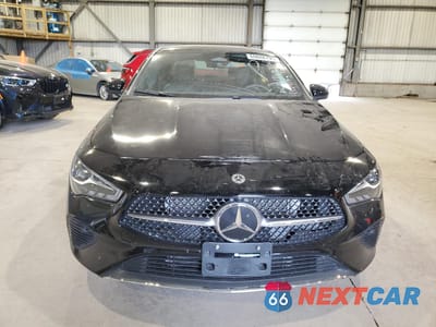 Piąte zdjęcie samochodu w środku: 2025 MERCEDES-BENZ CLA 250 4MATIC VIN:W1K5J4HBXSN518077 - miniatura