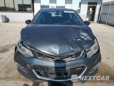 Piąte zdjęcie samochodu w środku: 2017 CHEVROLET CRUZE LT VIN:3G1BE6SM6HS564715 - miniatura