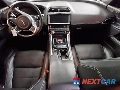 Zdjęcie 8 z 13 samochodu: 2018 JAGUAR XE S VIN:SAJAG4FV4JCP17755 - miniatura