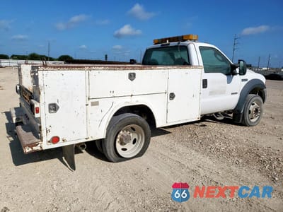 Trzecie zdjęcie samochodu z tyłu: 2006 FORD F450 SUPER DUTY VIN:1FDXF46P16EB42390 - miniatura