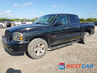 2007 DODGE DAKOTA QUAD SLT 1D7HE48N97S166520 - główne zdjęcie licytacji z USA - miniatura
