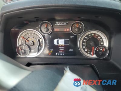 Zdjęcie 9 z 13 samochodu: 2015 RAM 1500 LARAMIE VIN:1C6RR7NT1FS569064 - miniatura