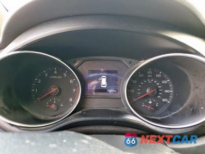 Zdjęcie 9 z 13 samochodu: 2020 KIA SEDONA LX VIN:KNDMB5C11L6642886 - miniatura