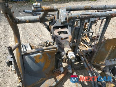 Zdjęcie 8 z 10 samochodu: 2021 KAWASAKI TERYX4 800 FI EPS LE 4X4 VIN:JKBRTCG10MB525350 - miniatura