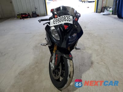 Drugie zdjęcie samochodu z przodu: 2016 BMW S 1000 RR VIN:WB10D2107GZ354132 - miniatura