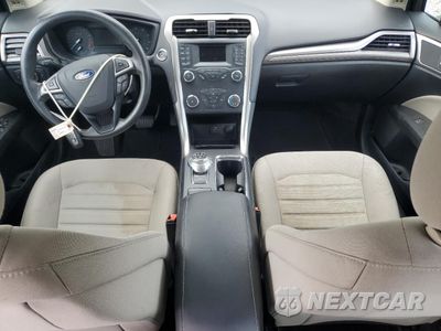 Zdjęcie 8 z 13 samochodu: 2019 FORD FUSION S VIN:3FA6P0G74KR275100 - miniatura