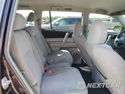 Zdjęcie 10 z 14 samochodu: 2013 TOYOTA HIGHLANDER BASE VIN:5TDZK3EH4DS104978 - miniatura