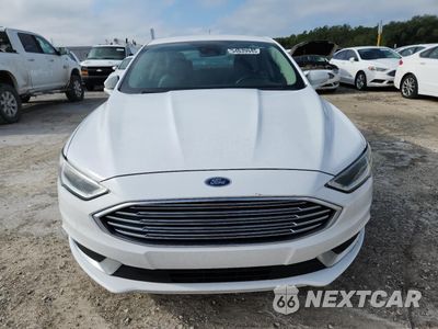 Piąte zdjęcie samochodu w środku: 2018 FORD FUSION SE HYBRID VIN:3FA6P0LU6JR278719 - miniatura