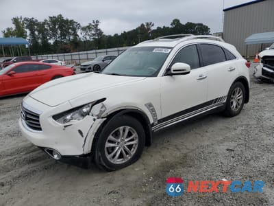2015 INFINITI QX70 JN8CS1MW1FM480180 - główne zdjęcie licytacji z USA - miniatura