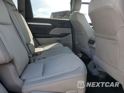 Zdjęcie 11 z 15 samochodu: 2016 TOYOTA HIGHLANDER LE VIN:5TDBKRFH2GS303776 - miniatura