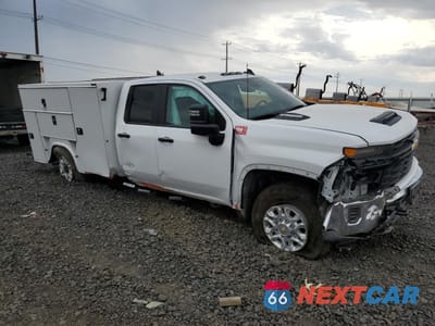 Czwarte zdjęcie samochodu z boku: 2024 CHEVROLET SILVERADO K3500 VIN:1GB5YSEY5RF398636 - miniatura