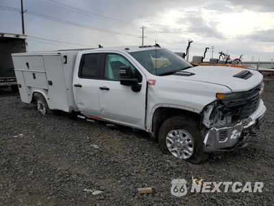 Czwarte zdjęcie samochodu z boku: 2024 CHEVROLET SILVERADO K3500 VIN:1GB5YSEY5RF398636 - miniatura