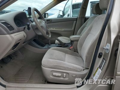 Zdjęcie 7 z 13 samochodu: 2004 TOYOTA CAMRY VIN:4T1BE32K74U863317 - miniatura