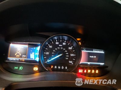 Zdjęcie 9 z 17 samochodu: 2017 FORD EXPLORER XLT VIN:1FM5K8D8XHGB33510 - miniatura
