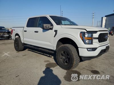 Czwarte zdjęcie samochodu z boku: 2023 FORD F150 SUPERCREW VIN:1FTEW1CP9PKD21178 - miniatura