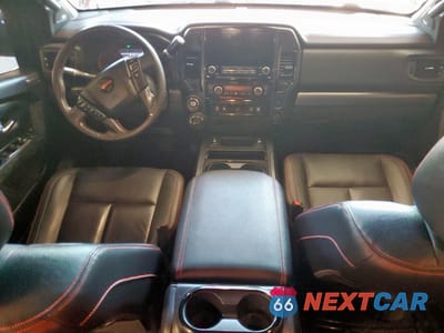 Zdjęcie 8 z 14 samochodu: 2021 NISSAN TITAN SV VIN:1N6AA1ED3MN502722 - miniatura