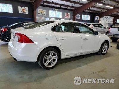 Trzecie zdjęcie samochodu z tyłu: 2014 VOLVO S60 T5 VIN:YV1612FS5E1285611 - miniatura