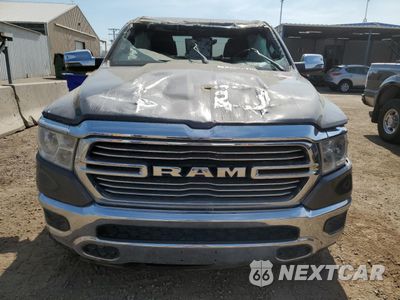 Piąte zdjęcie samochodu w środku: 2023 RAM 1500 LARAMIE VIN:1C6SRFJT6PN665824 - miniatura