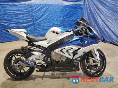 2016 BMW S 1000 RR WB10D1009GZ336081 - główne zdjęcie licytacji z USA - miniatura