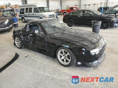 Czwarte zdjęcie samochodu z boku: 1996 MAZDA MX-5 MIATA VIN:JM1NA3534T0717190 - miniatura