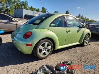 Trzecie zdjęcie samochodu z tyłu: 2003 VOLKSWAGEN NEW BEETLE GLS VIN:3VWCD21C73M404689 - miniatura