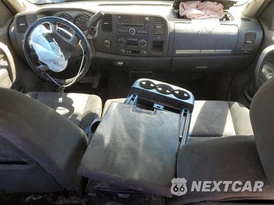 Zdjęcie 8 z 12 samochodu: 2011 CHEVROLET SILVERADO K2500 HEAVY DUTY LT VIN:1GC1KXC84BF172444 - miniatura