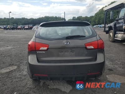 Zdjęcie 6 z 12 samochodu: 2012 KIA FORTE EX VIN:KNAFU5A21C5569715 - miniatura