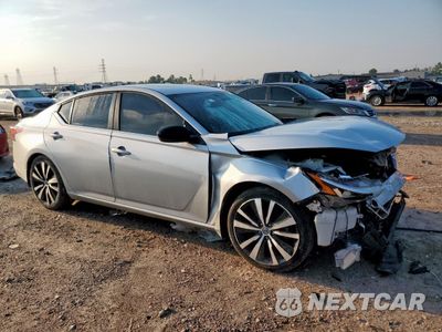 Czwarte zdjęcie samochodu z boku: 2019 NISSAN ALTIMA SR VIN:1N4BL4CV3KC111924 - miniatura