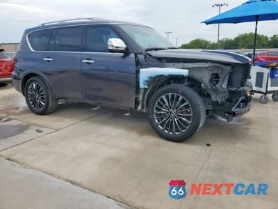 Czwarte zdjęcie samochodu z boku: 2023 INFINITI QX80 SENSORY VIN:JN8AZ2BEXP9304073 - miniatura