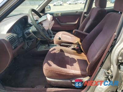 Zdjęcie 7 z 13 samochodu: 1992 HONDA ACCORD EX VIN:JHMCB7679NC047536 - miniatura