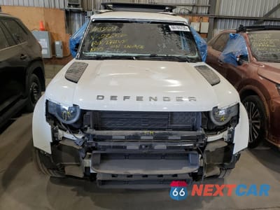 Piąte zdjęcie samochodu w środku: 2024 LAND ROVER DEFENDER 110 X-DYNAMIC SE VIN:SALE27EU8R2245997 - miniatura