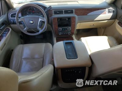 Zdjęcie 8 z 13 samochodu: 2009 CHEVROLET TAHOE C1500 LTZ VIN:1GNFC33069R208334 - miniatura