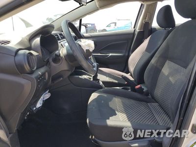 Zdjęcie 7 z 13 samochodu: 2023 NISSAN VERSA S VIN:3N1CN8BV0PL871163 - miniatura
