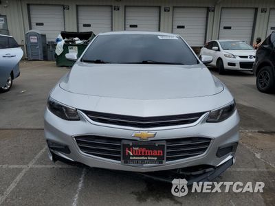 Piąte zdjęcie samochodu w środku: 2017 CHEVROLET MALIBU LT VIN:1G1ZE5STXHF201984 - miniatura