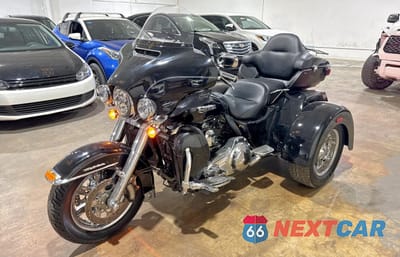 Drugie zdjęcie samochodu z przodu: 2014 HARLEY-DAVIDSON FLHTCUTG TRI GLIDE ULTRA VIN:1HD1MAL19EB860489 - miniatura