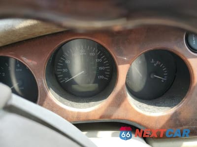 Zdjęcie 9 z 12 samochodu: 2002 JAGUAR XK8 VIN:SAJDA42C32NA26700 - miniatura