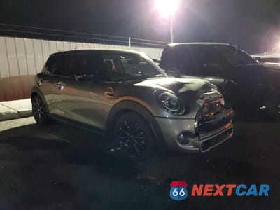 Czwarte zdjęcie samochodu z boku: 2020 MINI COOPER S VIN:WMWXR5C02L2L41824 - miniatura