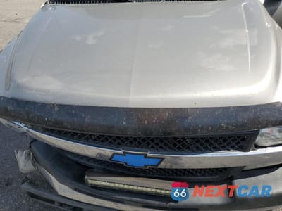 Zdjęcie 11 z 14 samochodu: 2002 CHEVROLET SILVERADO K2500 HEAVY DUTY VIN:1GCHK23102F172400 - miniatura