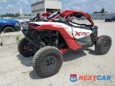 Czwarte zdjęcie samochodu z boku: 2025 CAN-AM MAVERICK X3 X RC 72 TURBO RR VIN:3JBVVAV49SE000116 - miniatura