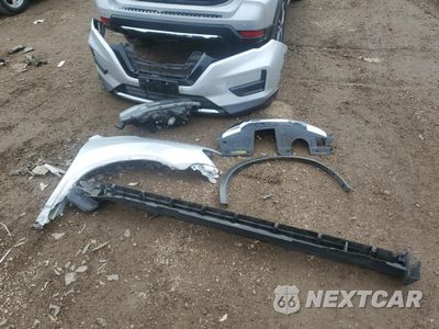 Zdjęcie 12 z 13 samochodu: 2019 NISSAN ROGUE S VIN:5N1AT2MV8KC822412 - miniatura